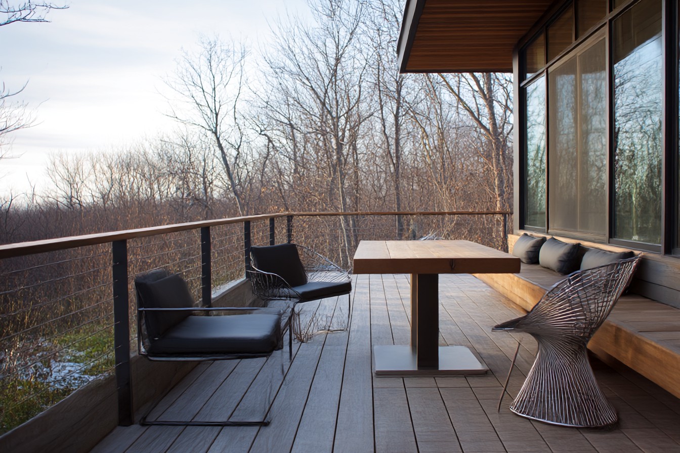im1979_Deck_Design_Secrets_Details_That_Make_Outdoor_Living_S_36a4bf7e-a946-4ca3-a781-7061f7e629c8_0