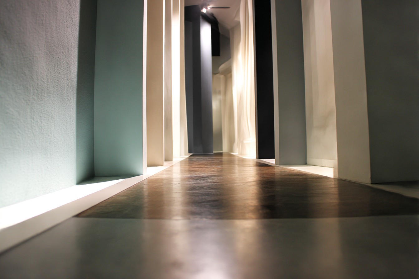 im1979_The_Wall_Color-Flooring_Connection_Choosing_Palettes_T_85ea2c00-d521-481b-a78c-df034df585d6_3