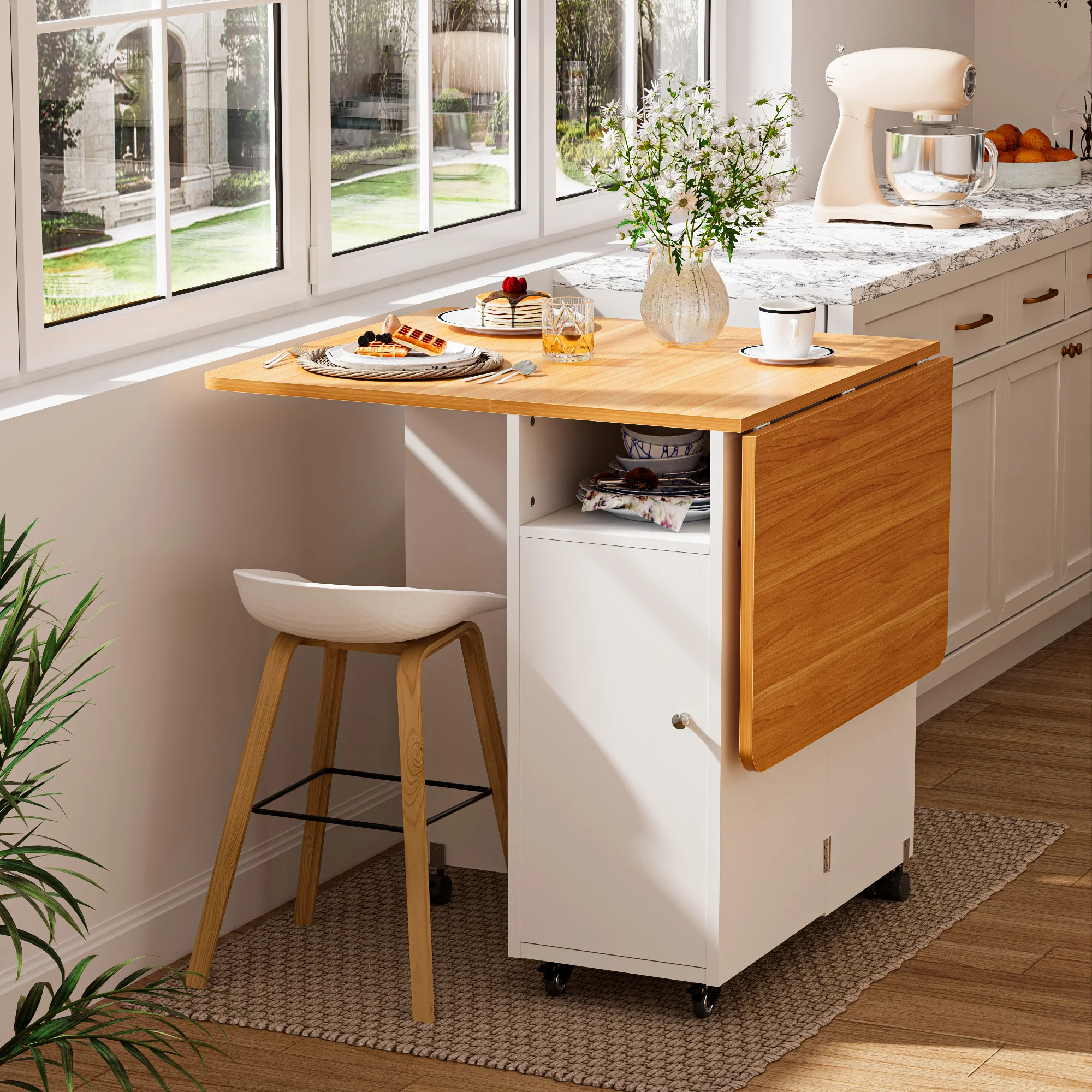 Round Dining Tables with Removable or Foldable Designs